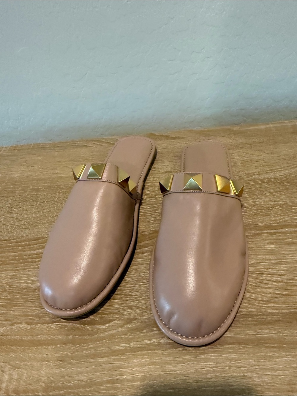 Valentino Garavani Roman Stud Slipper Slip-On Slide Mules Leather Nude Size 40